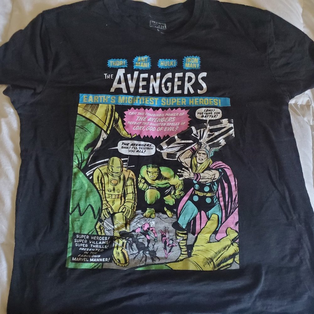 Marvel Avengers Tee- unisex Large
